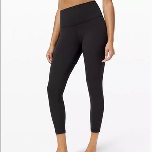 Cropped Lulu Lemon Leggings